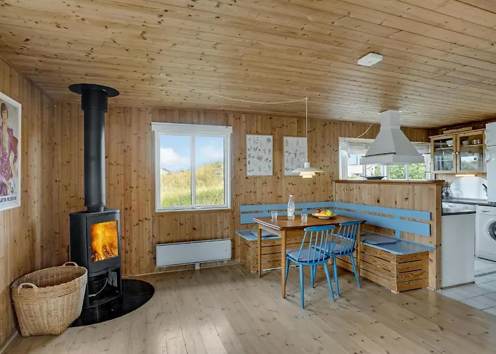 Svenstibakkevej Ii Holiday home Frostrup